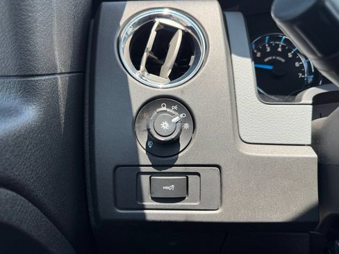 Used 2013 Ford F150 XLT w/ XLT Chrome Pkg AWD/4WD image 23