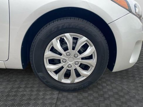 Used 2018 Kia Forte LX image 32