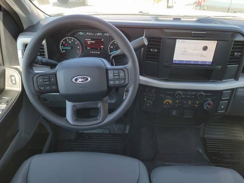 New 2026 Ford F250 XL w/ XL Chrome Package image 8