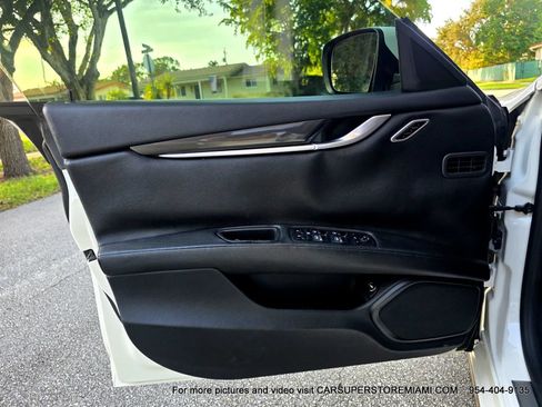 Used 2016 Maserati Ghibli RWD image 40