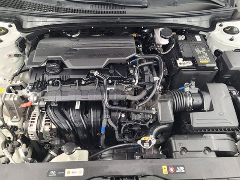 Used 2024 Hyundai Elantra SEL image 30