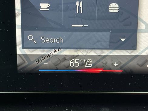 Used 2025 BMW X1 xDrive28i w/ Technology Package image 19