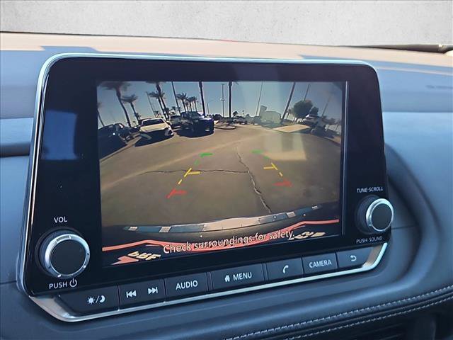 Used 2023 Nissan Rogue SV FWD image 18