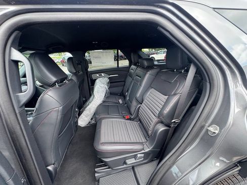 New 2026 Ford Explorer ST-Line w/ ST-Line Street Pack AWD/4WD image 11