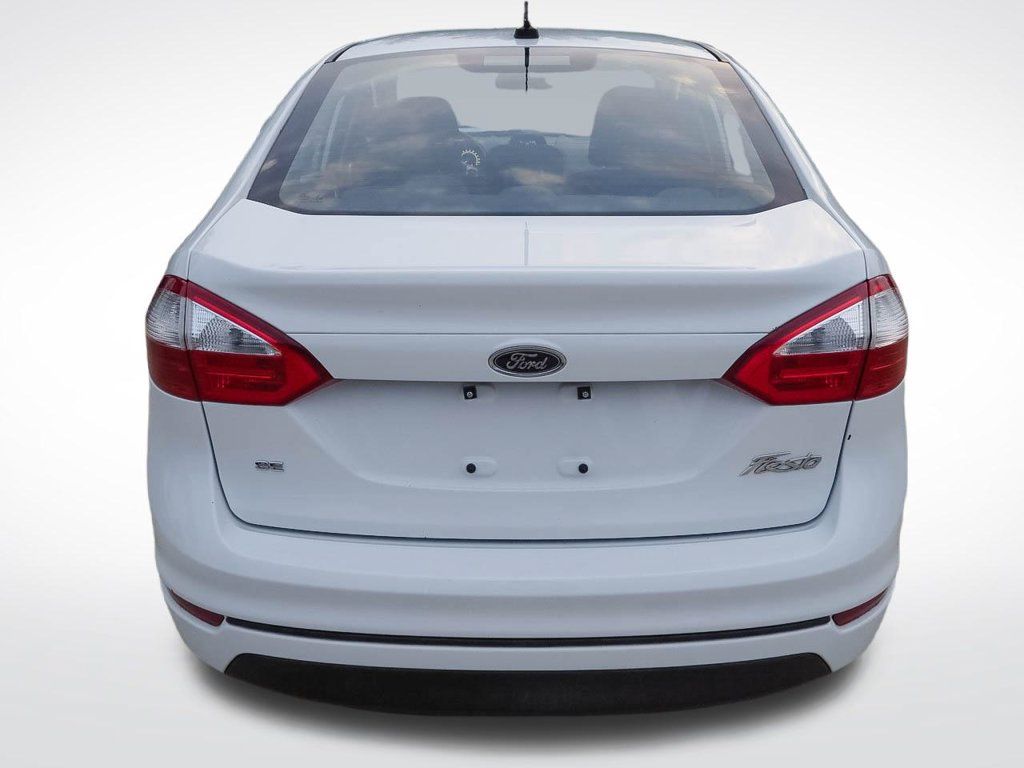 Used 2014 Ford Fiesta SE FWD image 6