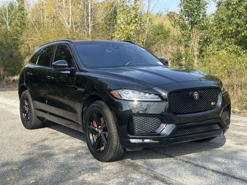 Used 2020 Jaguar F-PACE S image 4