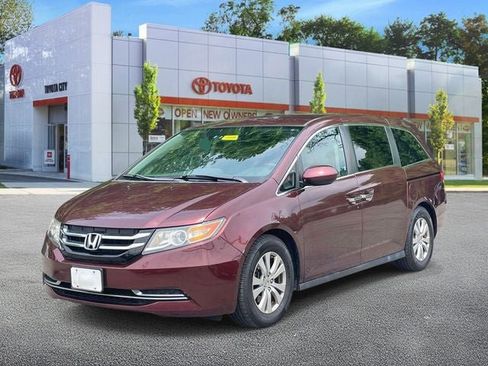 Used 2017 Honda Odyssey EX image 4