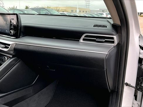 Used 2023 Kia K5 LXS image 16