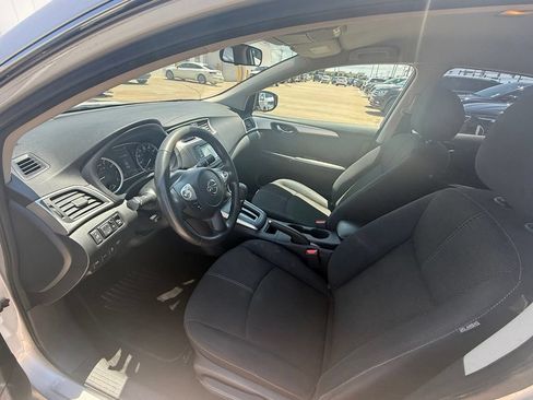 Used 2018 Nissan Sentra S FWD image 9