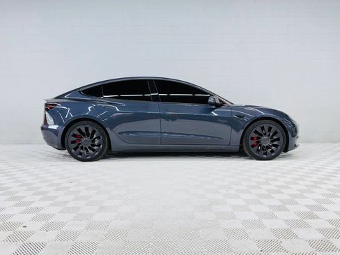 Used 2021 Tesla Model 3 Performance image 2