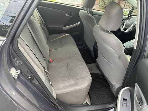 Used 2015 Toyota Prius Three FWD image 9