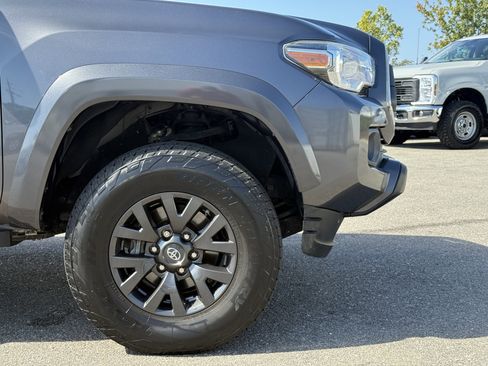 Used 2020 Toyota Tacoma SR5 image 11