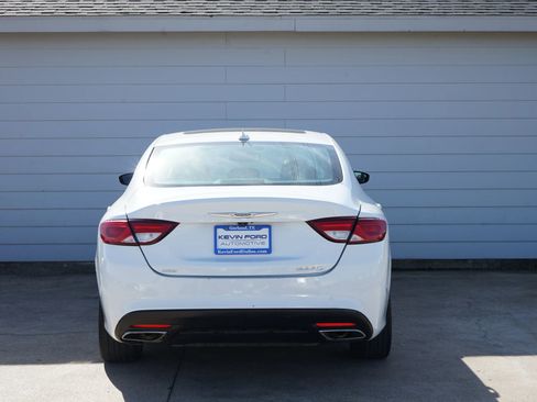 Used 2015 Chrysler 200 C w/ Navigation & Sound Group I image 39