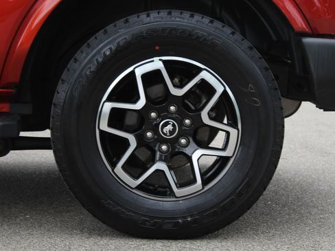 Used 2024 Ford Bronco Outer Banks AWD/4WD image 27