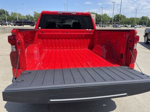 Used 2026 Chevrolet Silverado 1500 LT AWD/4WD image 22