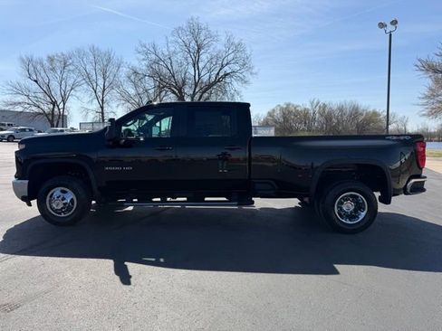 New 2026 Chevrolet Silverado 3500 LT w/ All Star Edition AWD/4WD image 4