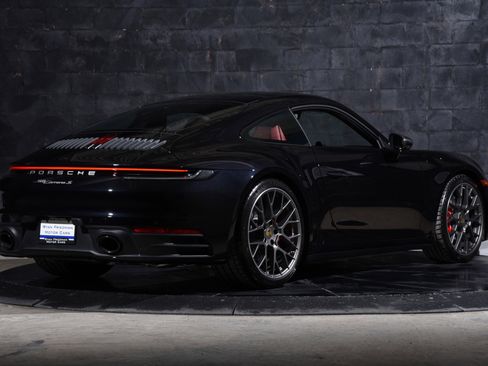 Used 2024 Porsche 911 Carrera S image 3