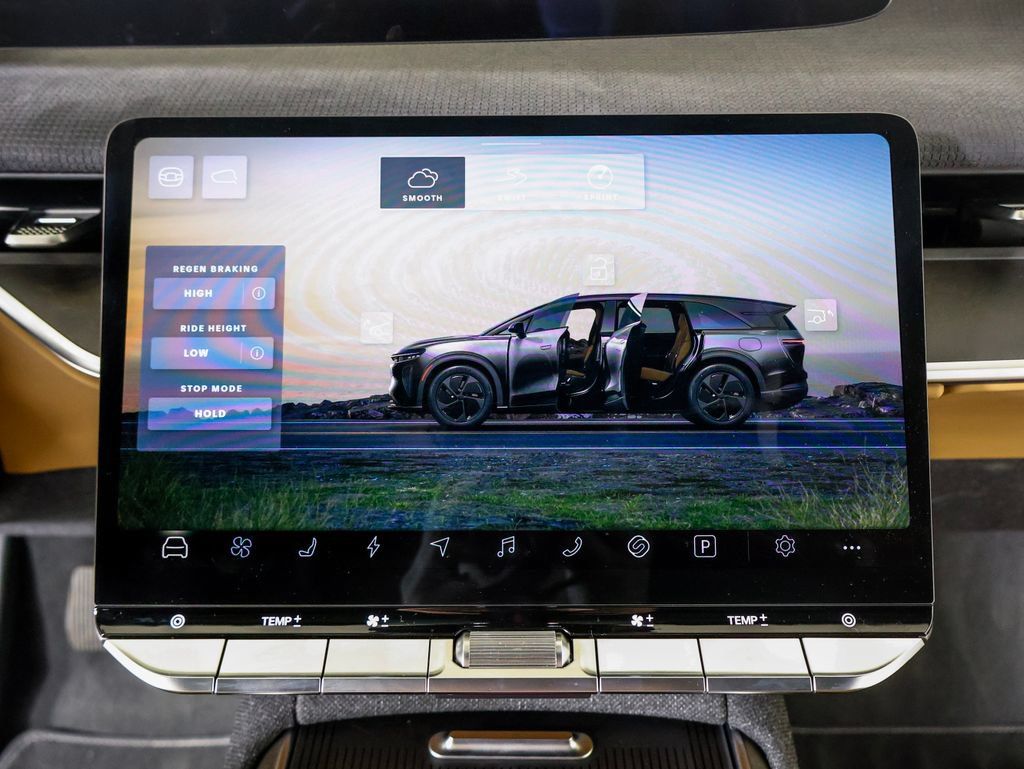 Used 2026 Lucid Gravity Grand Touring AWD/4WD image 21