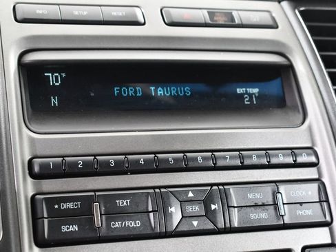 Used 2011 Ford Taurus SEL w/ 201A Rapid Spec Order Code image 27