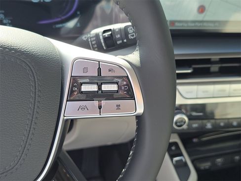 New 2025 Kia Telluride S image 36