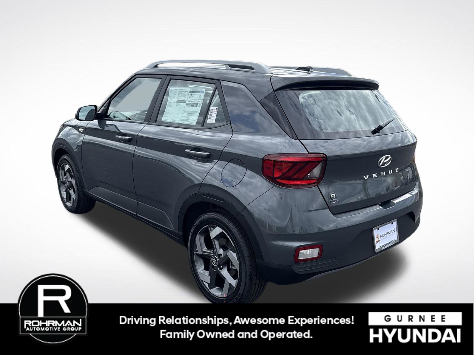 Used 2026 Hyundai Venue SEL FWD image 6