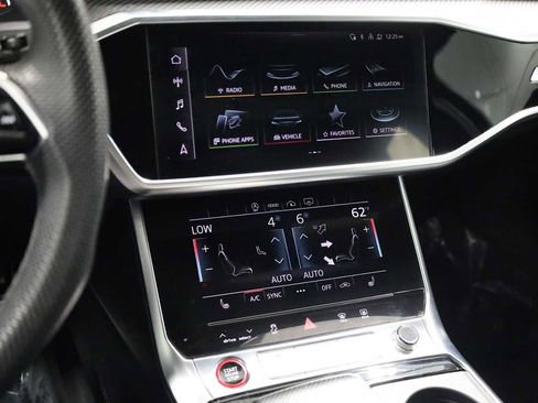 Used 2022 Audi S6 Premium Plus image 30
