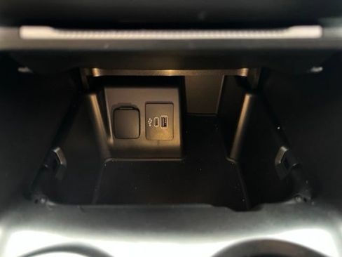 Used 2025 Ford Explorer ST AWD/4WD image 30