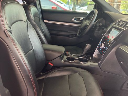 Used 2019 Ford Explorer Sport AWD/4WD image 12