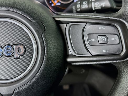 Used 2023 Jeep Wrangler Sport image 14