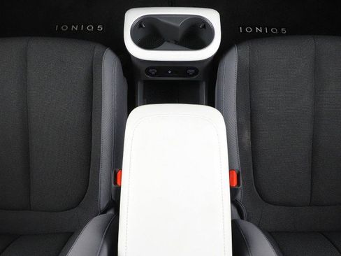 Used 2024 Hyundai Ioniq 5 SEL image 23