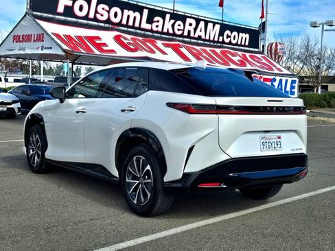 Used 2025 Lexus RZ 300e w/ Accessory Package (2T) image 6