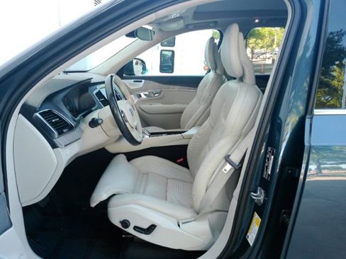 Used 2022 Volvo XC90 T8 Inscription AWD/4WD image 16