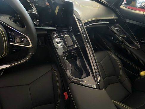 Used 2025 Chevrolet Corvette Z06 image 32