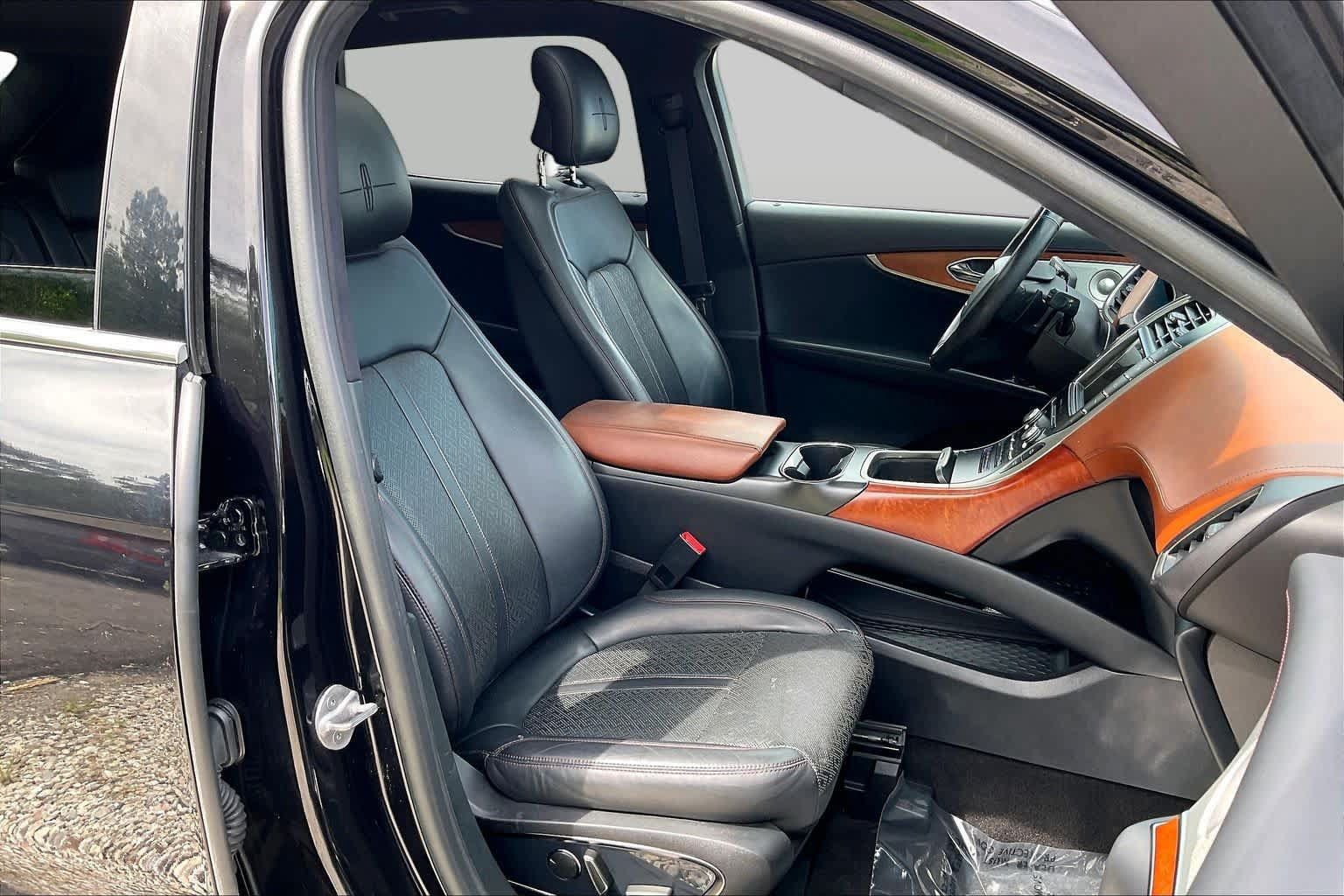 Used 2019 Lincoln Nautilus Black Label AWD/4WD image 8