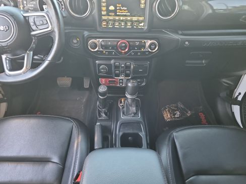 Used 2022 Jeep Wrangler Unlimited Rubicon w/ Trailer Tow Package AWD/4WD image 22