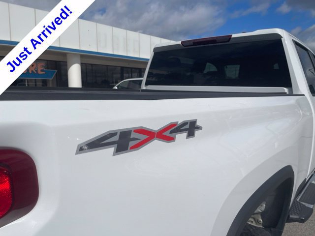Used 2025 Chevrolet Silverado 2500 LT w/ Convenience Package AWD/4WD image 6