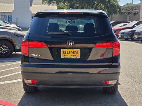 Used 2017 Honda Pilot EX-L image 4