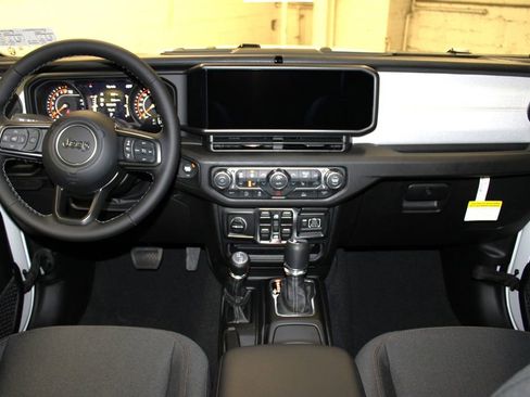 New 2026 Jeep Gladiator Sport image 9