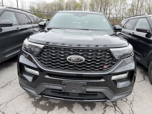 Used 2023 Ford Explorer ST w/ Equipment Group 401A AWD/4WD image 3