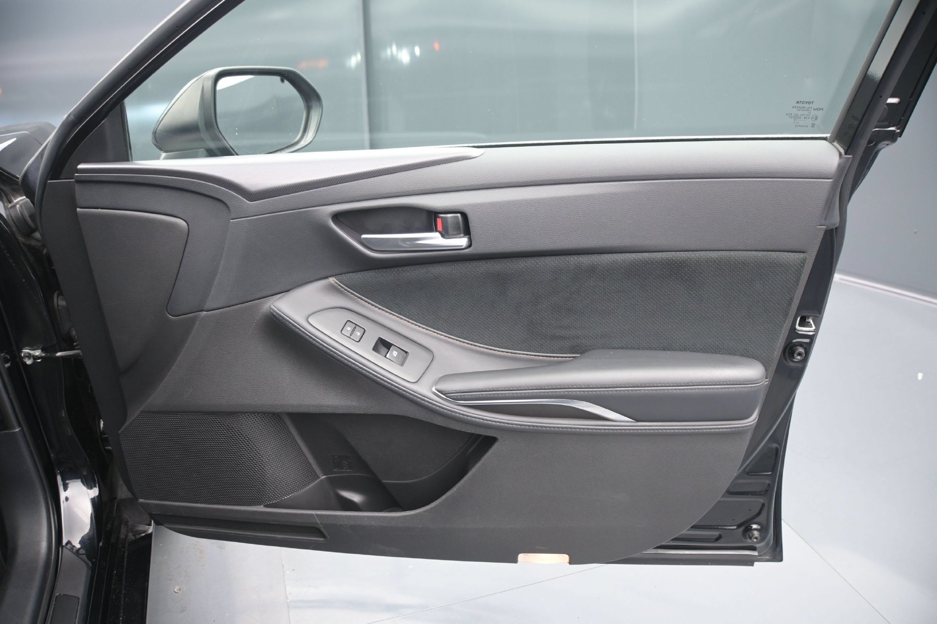 Used 2019 Toyota Avalon XSE FWD image 12