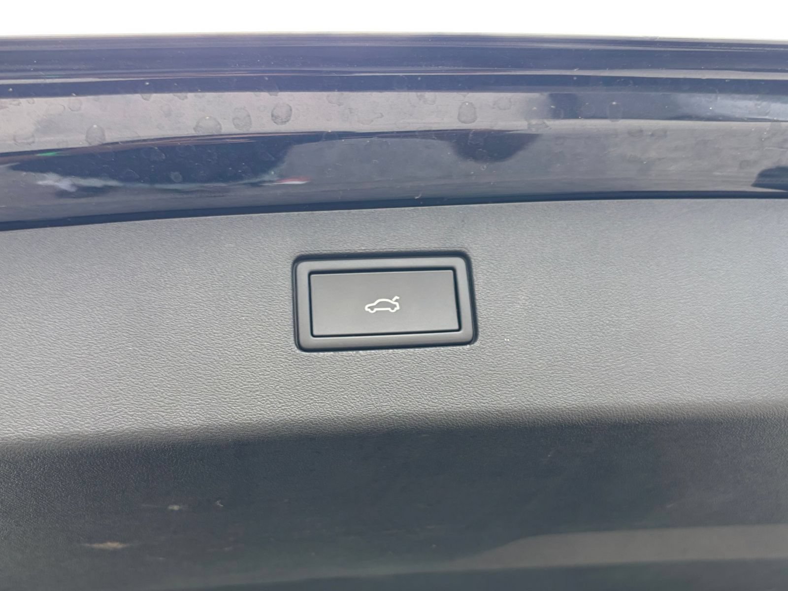 Used 2026 Volkswagen Tiguan SE FWD image 22