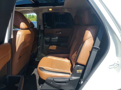 Used 2023 Nissan Pathfinder Platinum AWD/4WD image 32