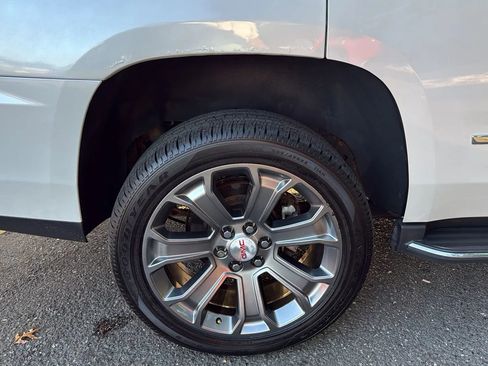 Used 2016 GMC Yukon Denali w/ Open Road Package image 32