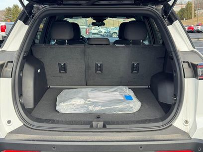 Used 2025 Chevrolet Equinox LT