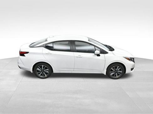 Used 2025 Nissan Versa SV w/ Trunk Package FWD image 23