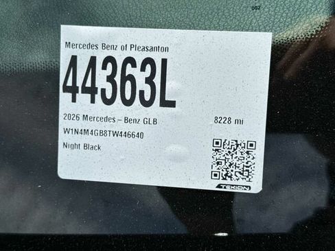 Used 2026 Mercedes-Benz GLB 250 image 4