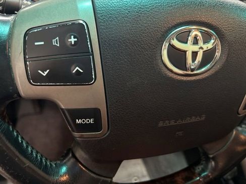 Used 2009 Toyota Land Cruiser image 17