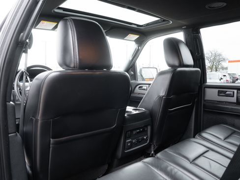 Used 2015 Ford Expedition EL Platinum image 27