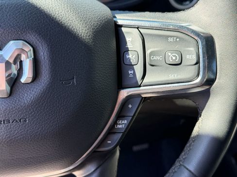 Used 2025 RAM 1500 Laramie image 14