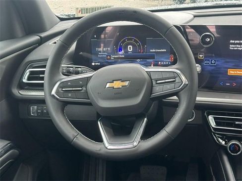 New 2026 Chevrolet Traverse LT w/ Sun and Wheel Package image 8